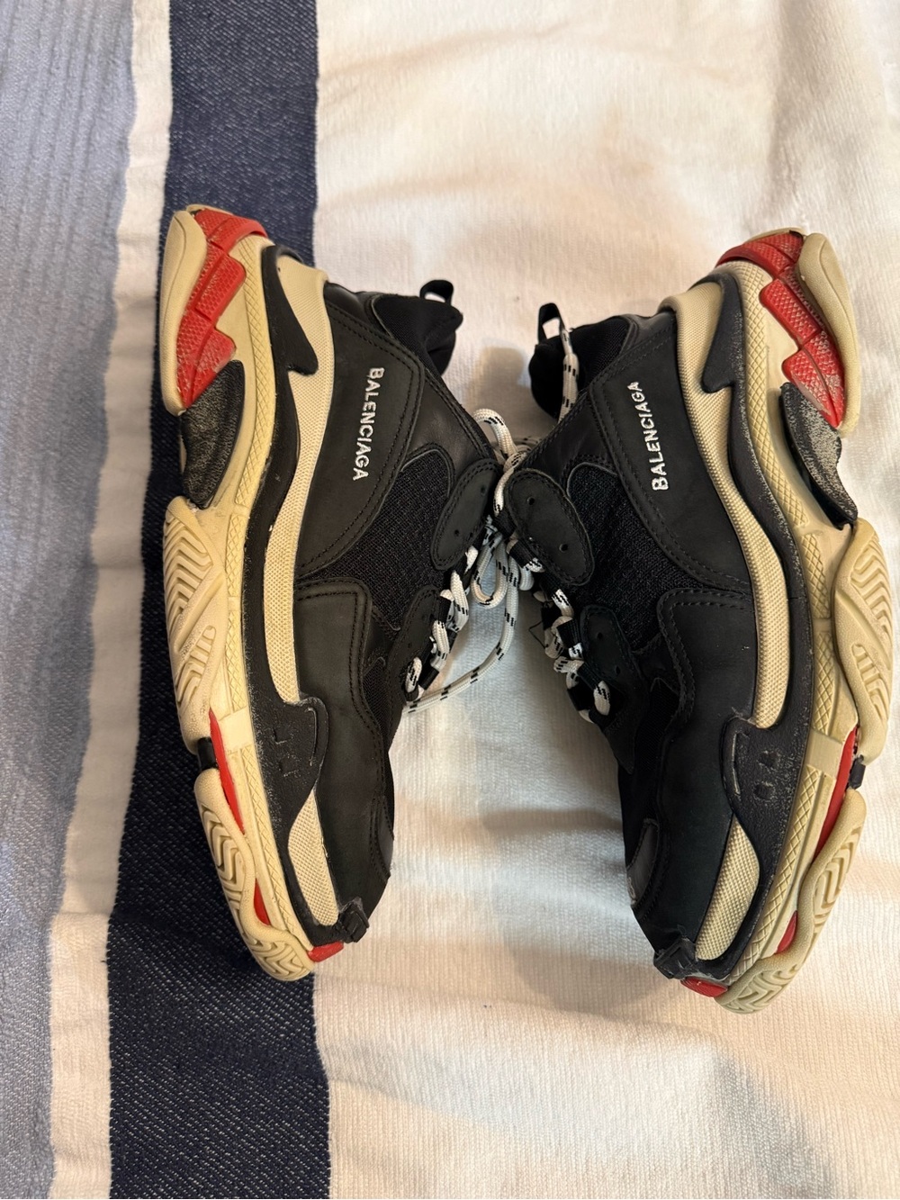 Balenciaga Black Cream Red Triple S-Style Chunky Sneakers - Picture 6 of 13